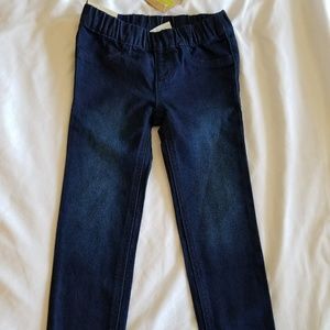 Girls size 4T dark wash Jegging